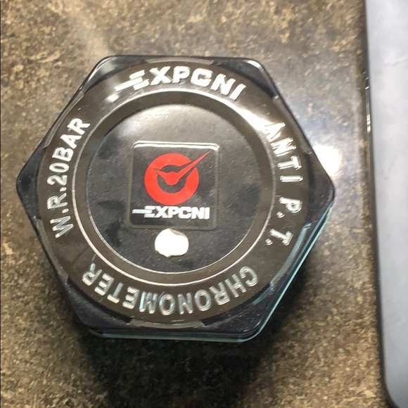 Watch - Picture 4 of 4